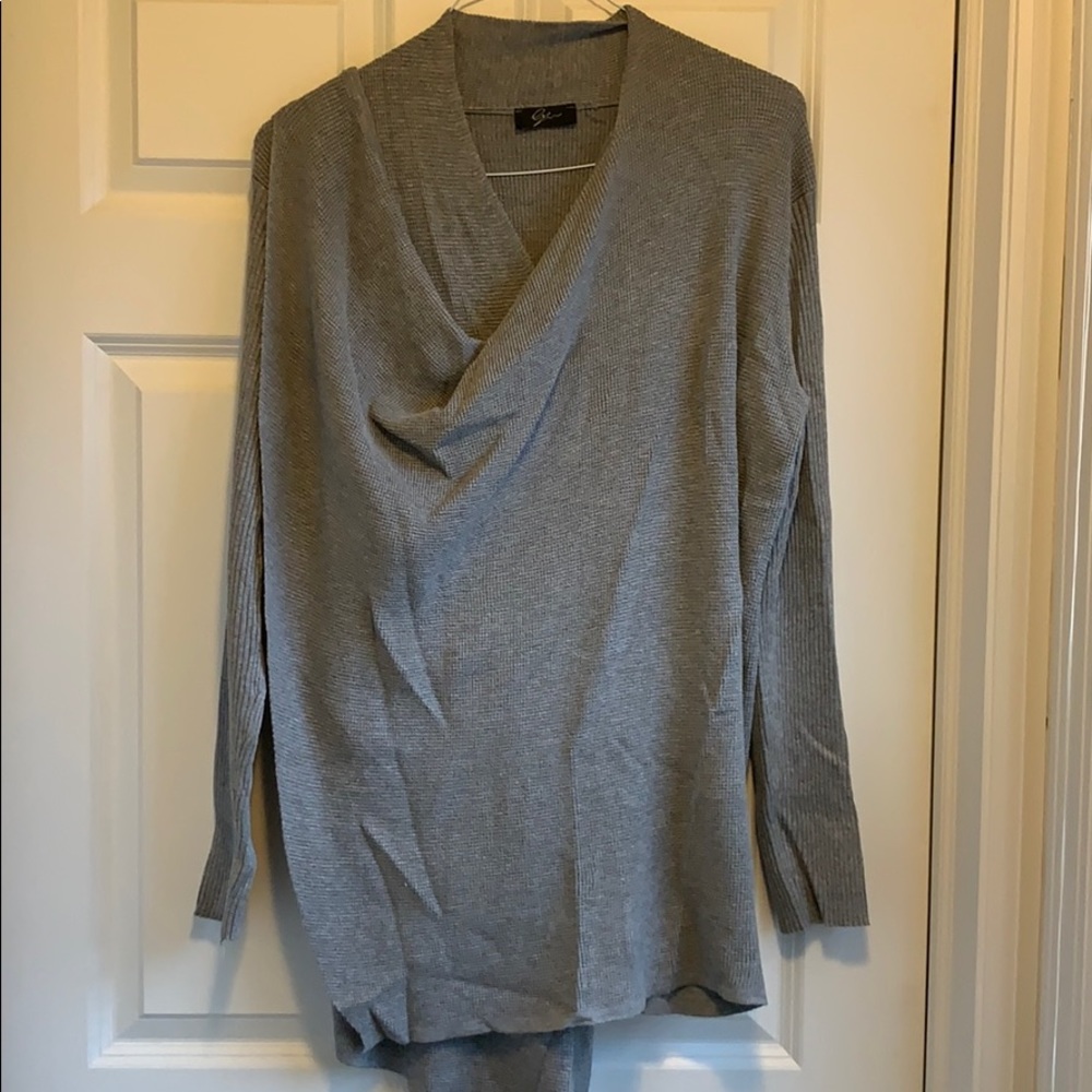 Gray Shoulder zip sweater